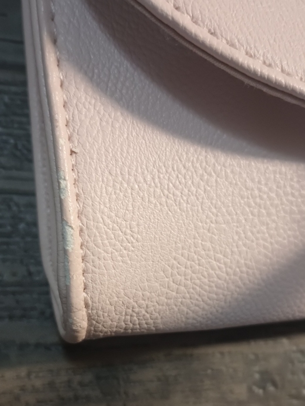 CHLOE' Light Pink Faux Leather Wallet with Gold Charm - Picture 10 of 12